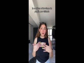 Giusy Piazza cleavage reveal