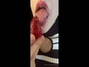 Agreeablesorbet's Strawberry Tongue Job