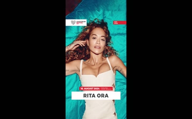 Rita Ora cleavage