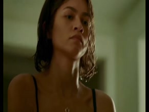 Zendaya bra panties leg rub