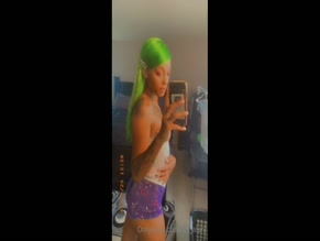 Its_alani ass selfie