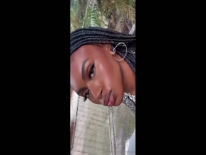pretinhatszl selfie video