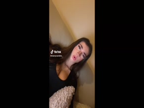 claraycandela cleavage TikTok