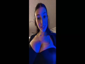 Leilani Azalea Big Tits Bra Top Reveal