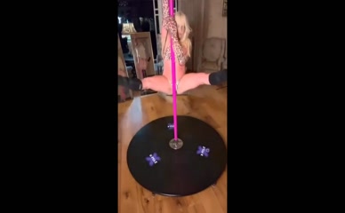 Britney Spears Pole Dance Bikini Fail