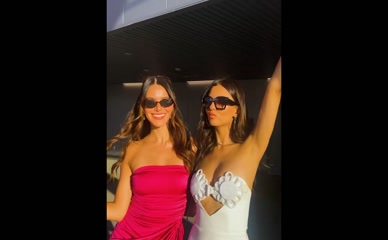 victoriajustice cleavage strapless dress
