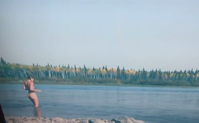 naomijallsworth exposed back and glutes during river dip