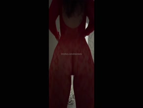 Dreamkenz Ass in Red Lingerie