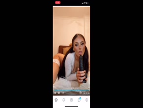 XXXAshleighXXX Deepthroats Dildo