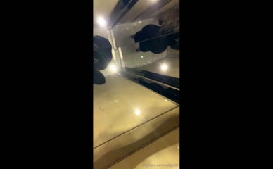 amelie.roseee: teasing ass in mirror