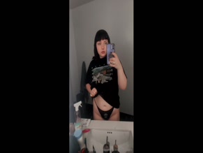 goddesslavenderfantasy She shows her Underwear