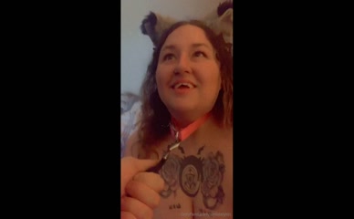 sinlolalynn leashed with exposed breasts