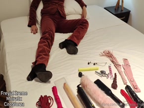 freyjaxtremefree two lesbians sexy ass licking