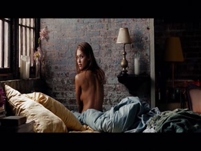 Jessica Alba: Nude Scenes & Sexy Moments