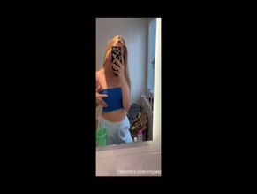 Mariska Stapel bathroom mirror selfie boob grab