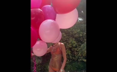 DUA LIPA