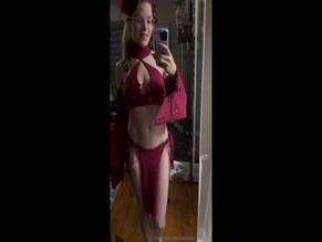 b'' in red lingerie selfie