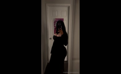 bullyfucc in black dress selfie