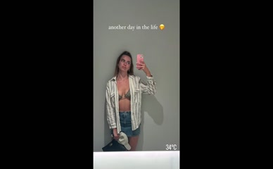 rachel_proboxer bra selfie