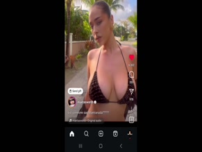 Maeta Bikini Walk Tits