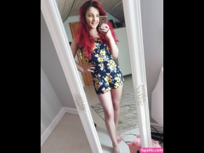 Anniefuchsia