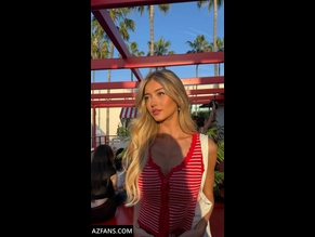  alt="Emily Dobson"