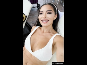  alt="Stephanie Ly"