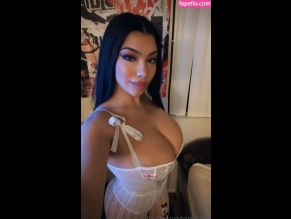 Tatiana Mia