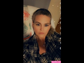 Niki.j