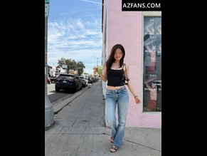  alt="Sarah Hwang"