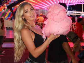 Alexa Adams