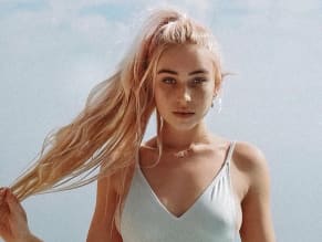 Kelly Lauren