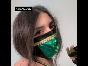  alt="Sara Wolf"