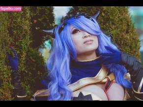 Yaya Han