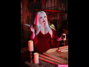 Yaya Han