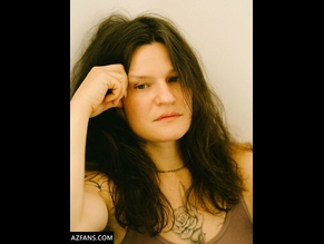  alt="Adrianne Lenker"