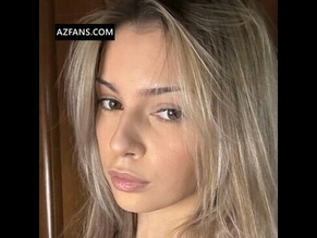  alt="Lora Pia"
