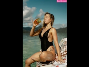 Fakeblonde9