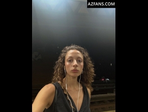  alt="Julia Dicesare"