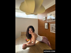  alt="Sarah Hwang"