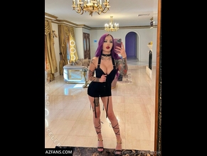  alt="Valerica Steele"