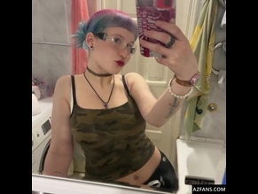  alt="Molli"