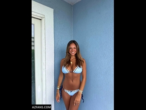  alt="Sienna Holland"