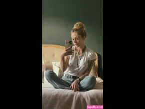 Janet Devlin