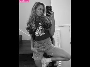 Maxxine Dupri