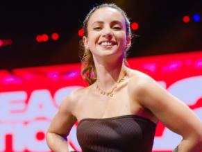 Laure Vale