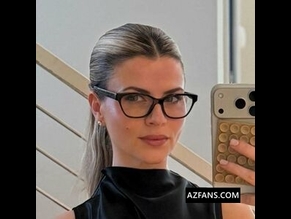  alt="Lauren Sorrentino"