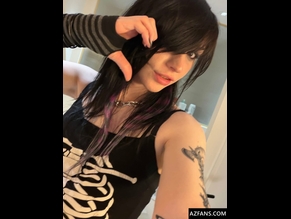  alt="Icky_peach"