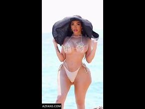  alt="Stephanie Palomares"