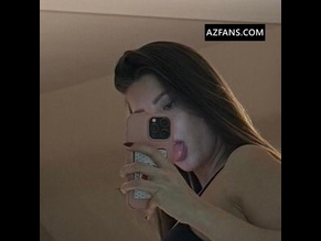  alt="Vanessadeange"